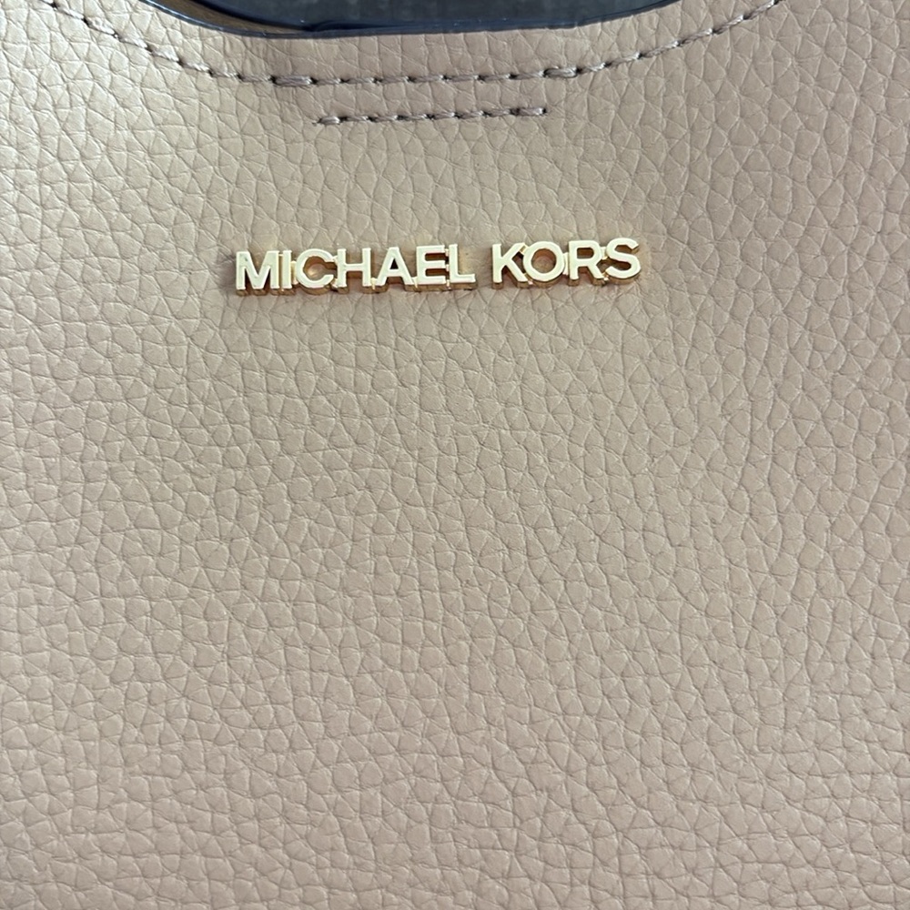 Michael Kors Birch Camel Leather Bag - Picture 2 of 6